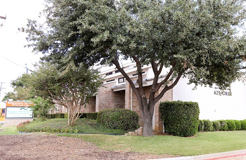 Outside view of Ridgepoint Dental