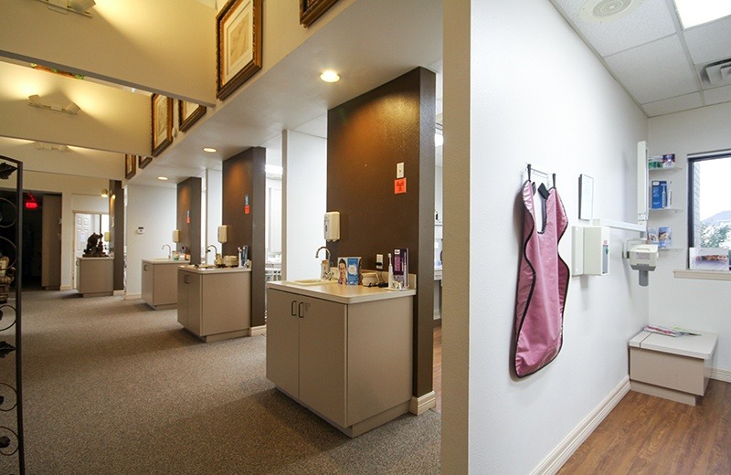 X-ray room and sanitation sinks