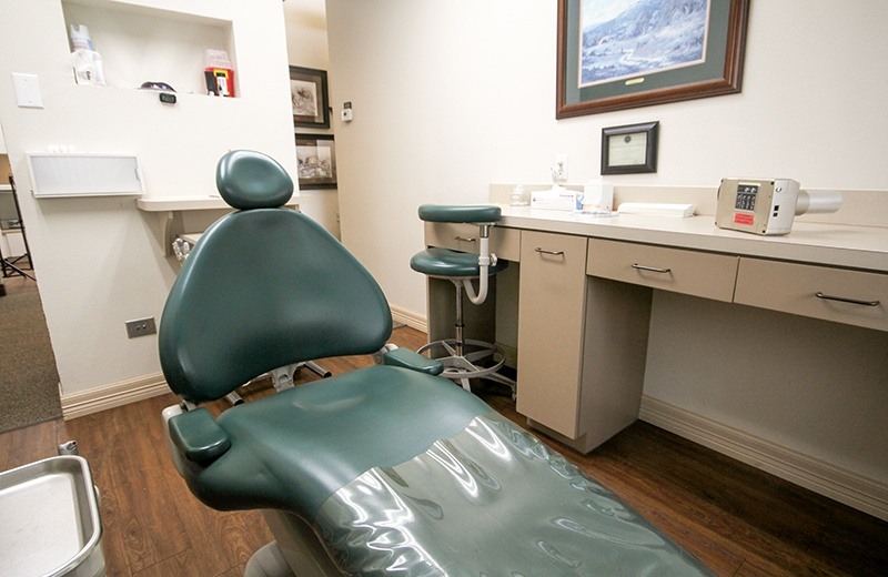 Patient dental exam chair